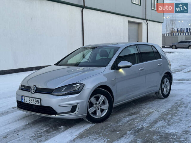 Серый Фольксваген e-Golf, объемом двигателя 0 л и пробегом 90 тыс. км за 8700 $, фото 1 на Automoto.ua