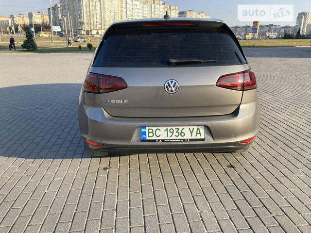 Серый Фольксваген e-Golf, объемом двигателя 0 л и пробегом 78 тыс. км за 10000 $, фото 2 на Automoto.ua