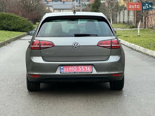 Серый Фольксваген e-Golf, объемом двигателя 0 л и пробегом 127 тыс. км за 8850 $, фото 12 на Automoto.ua