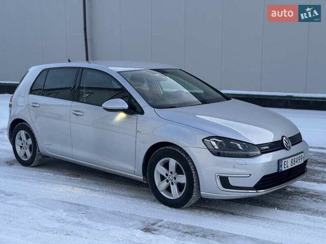 Серый Фольксваген e-Golf, объемом двигателя 0 л и пробегом 90 тыс. км за 8700 $, фото 6 на Automoto.ua