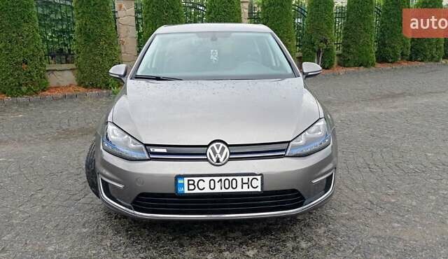 Серый Фольксваген e-Golf, объемом двигателя 0 л и пробегом 77 тыс. км за 8700 $, фото 1 на Automoto.ua