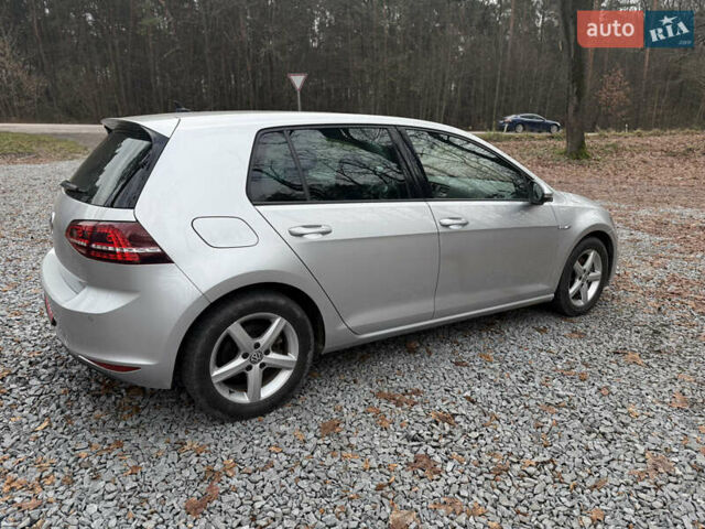 Серый Фольксваген e-Golf, объемом двигателя 0 л и пробегом 120 тыс. км за 7999 $, фото 11 на Automoto.ua