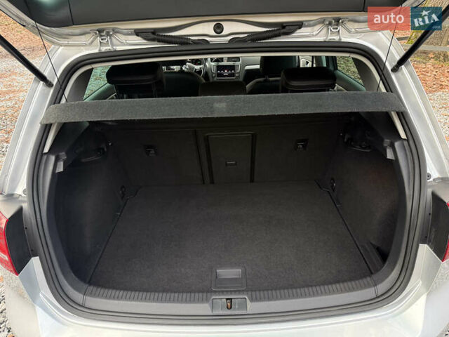 Серый Фольксваген e-Golf, объемом двигателя 0 л и пробегом 120 тыс. км за 7999 $, фото 37 на Automoto.ua