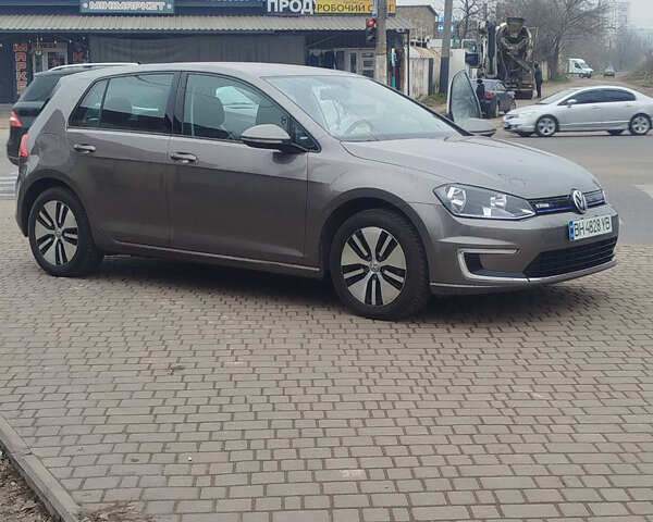 Сірий Фольксваген e-Golf, об'ємом двигуна 0 л та пробігом 104 тис. км за 9300 $, фото 12 на Automoto.ua