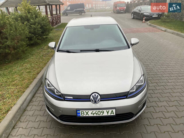 Серый Фольксваген e-Golf, объемом двигателя 0 л и пробегом 110 тыс. км за 8800 $, фото 2 на Automoto.ua