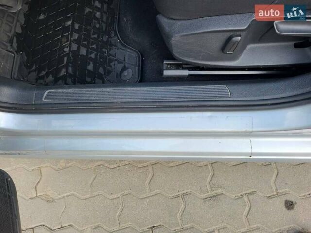 Серый Фольксваген e-Golf, объемом двигателя 0 л и пробегом 98 тыс. км за 9300 $, фото 17 на Automoto.ua