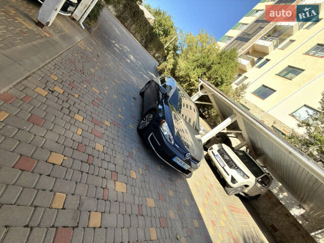 Серый Фольксваген e-Golf, объемом двигателя 0 л и пробегом 165 тыс. км за 8800 $, фото 22 на Automoto.ua