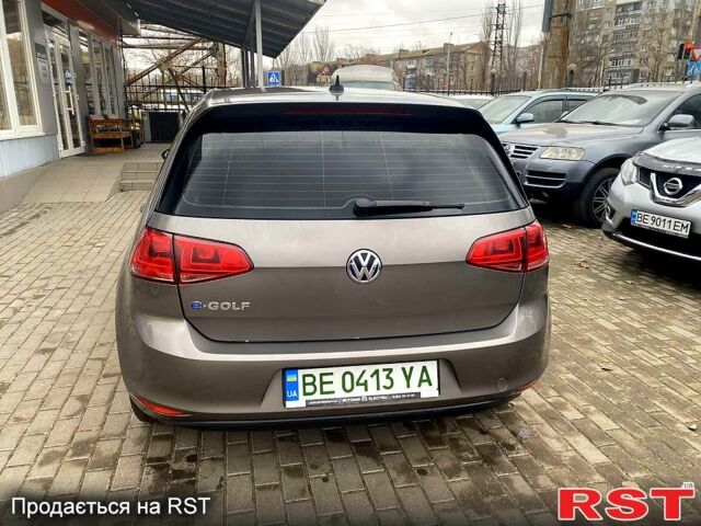 Сірий Фольксваген e-Golf, об'ємом двигуна 0 л та пробігом 63 тис. км за 12200 $, фото 4 на Automoto.ua