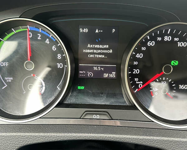 Серый Фольксваген e-Golf, объемом двигателя 0 л и пробегом 134 тыс. км за 9450 $, фото 11 на Automoto.ua