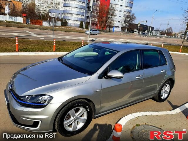 Сірий Фольксваген e-Golf, об'ємом двигуна 0 л та пробігом 40 тис. км за 13600 $, фото 1 на Automoto.ua