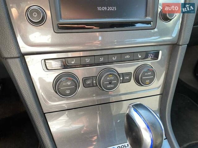 Серый Фольксваген e-Golf, объемом двигателя 0 л и пробегом 115 тыс. км за 8500 $, фото 14 на Automoto.ua