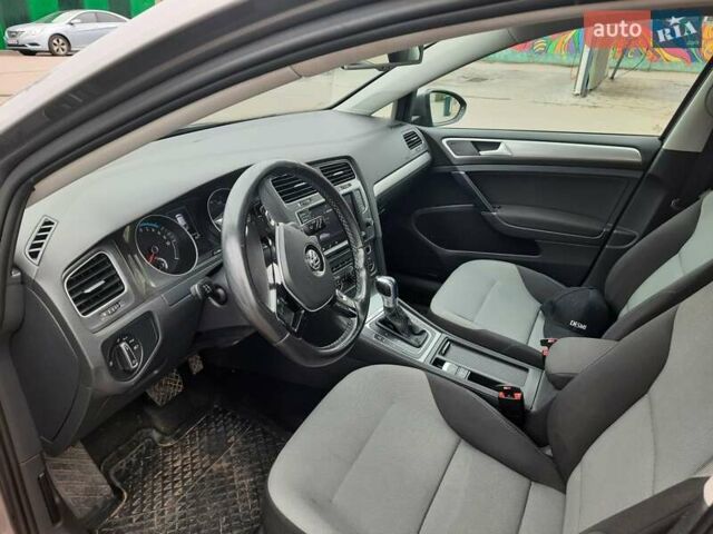 Сірий Фольксваген e-Golf, об'ємом двигуна 0 л та пробігом 142 тис. км за 9000 $, фото 7 на Automoto.ua