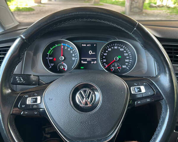 Серый Фольксваген e-Golf, объемом двигателя 0 л и пробегом 113 тыс. км за 9999 $, фото 21 на Automoto.ua