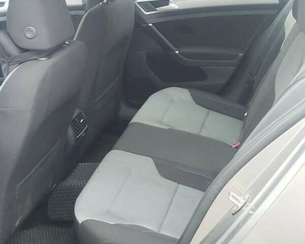Сірий Фольксваген e-Golf, об'ємом двигуна 0 л та пробігом 104 тис. км за 9300 $, фото 17 на Automoto.ua