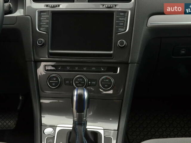 Сірий Фольксваген e-Golf, об'ємом двигуна 0 л та пробігом 117 тис. км за 8450 $, фото 21 на Automoto.ua