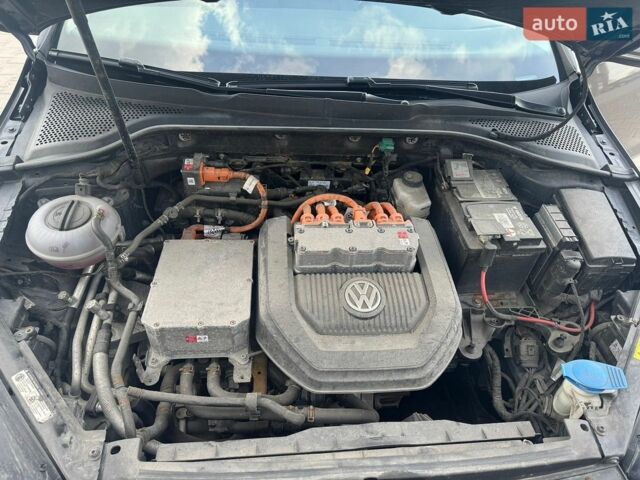 Сірий Фольксваген e-Golf, об'ємом двигуна 0 л та пробігом 150 тис. км за 8550 $, фото 53 на Automoto.ua