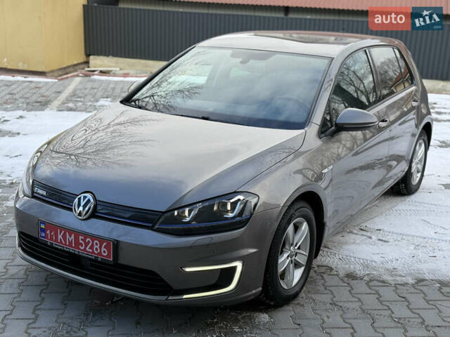 Серый Фольксваген e-Golf, объемом двигателя 0 л и пробегом 129 тыс. км за 8300 $, фото 7 на Automoto.ua