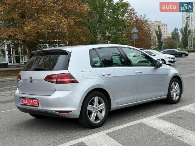 Серый Фольксваген e-Golf, объемом двигателя 0 л и пробегом 116 тыс. км за 9200 $, фото 4 на Automoto.ua