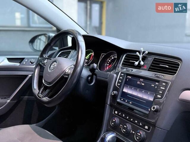 Сірий Фольксваген e-Golf, об'ємом двигуна 0 л та пробігом 152 тис. км за 7999 $, фото 15 на Automoto.ua