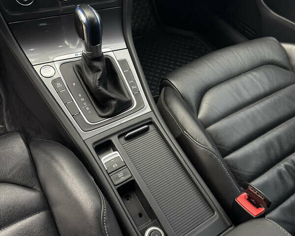 Серый Фольксваген e-Golf, объемом двигателя 0 л и пробегом 120 тыс. км за 7999 $, фото 23 на Automoto.ua