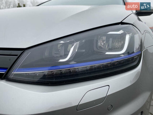 Серый Фольксваген e-Golf, объемом двигателя 0 л и пробегом 110 тыс. км за 8800 $, фото 4 на Automoto.ua