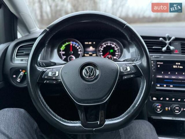 Сірий Фольксваген e-Golf, об'ємом двигуна 0 л та пробігом 152 тис. км за 7999 $, фото 24 на Automoto.ua
