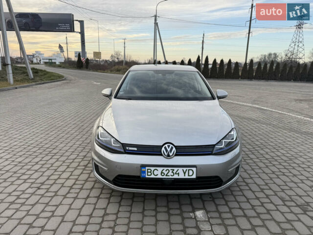 Серый Фольксваген e-Golf, объемом двигателя 0 л и пробегом 122 тыс. км за 9200 $, фото 5 на Automoto.ua