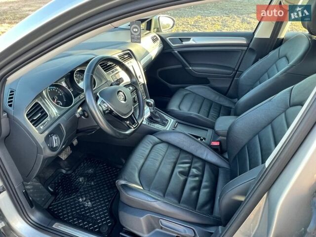 Серый Фольксваген e-Golf, объемом двигателя 0 л и пробегом 127 тыс. км за 8550 $, фото 17 на Automoto.ua