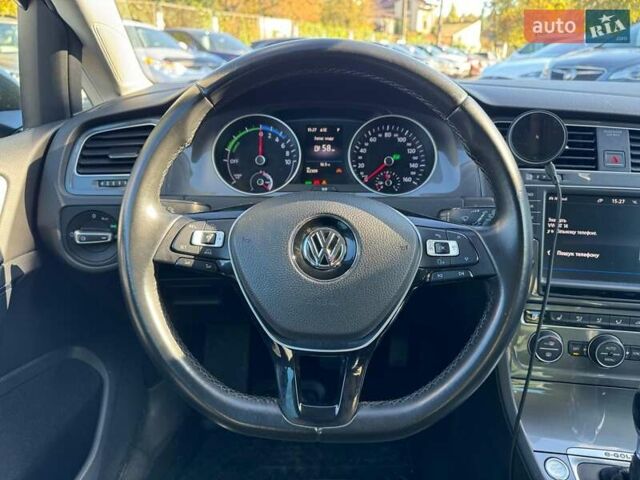 Серый Фольксваген e-Golf, объемом двигателя 0 л и пробегом 72 тыс. км за 11390 $, фото 26 на Automoto.ua