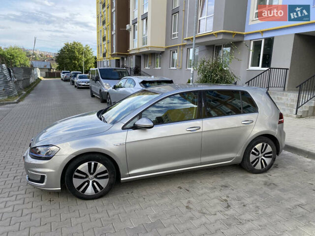 Серый Фольксваген e-Golf, объемом двигателя 0 л и пробегом 148 тыс. км за 9799 $, фото 3 на Automoto.ua