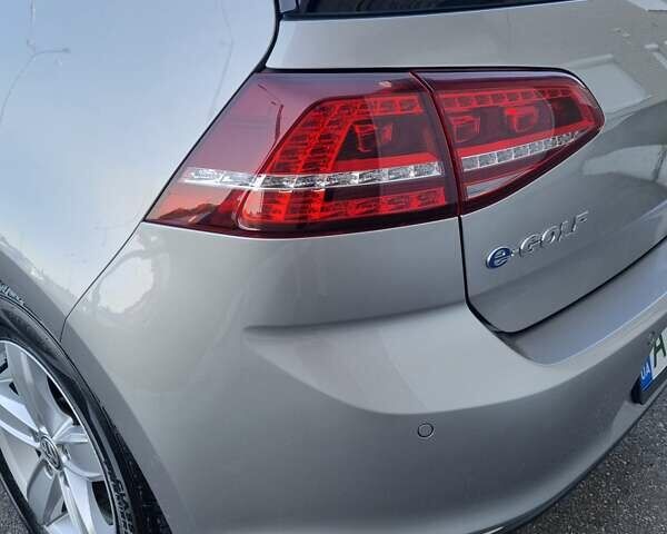 Сірий Фольксваген e-Golf, об'ємом двигуна 0 л та пробігом 48 тис. км за 12000 $, фото 14 на Automoto.ua