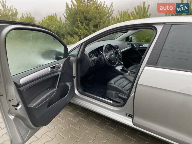 Серый Фольксваген e-Golf, объемом двигателя 0 л и пробегом 110 тыс. км за 8800 $, фото 20 на Automoto.ua