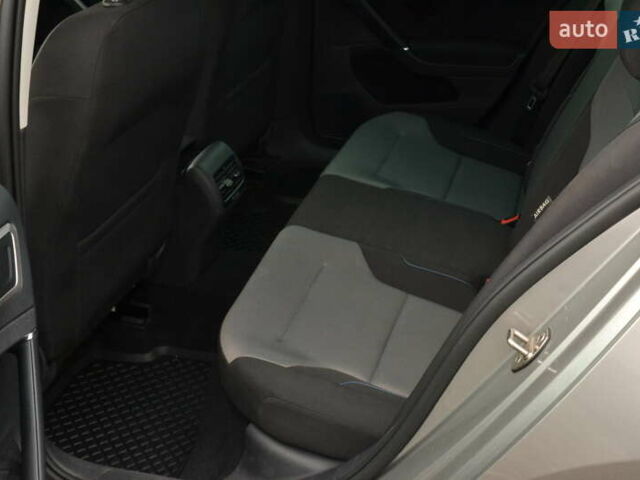 Сірий Фольксваген e-Golf, об'ємом двигуна 0 л та пробігом 117 тис. км за 8450 $, фото 16 на Automoto.ua