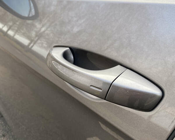 Сірий Фольксваген e-Golf, об'ємом двигуна 0 л та пробігом 87 тис. км за 11800 $, фото 15 на Automoto.ua