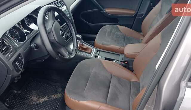 Серый Фольксваген e-Golf, объемом двигателя 0 л и пробегом 77 тыс. км за 8700 $, фото 10 на Automoto.ua