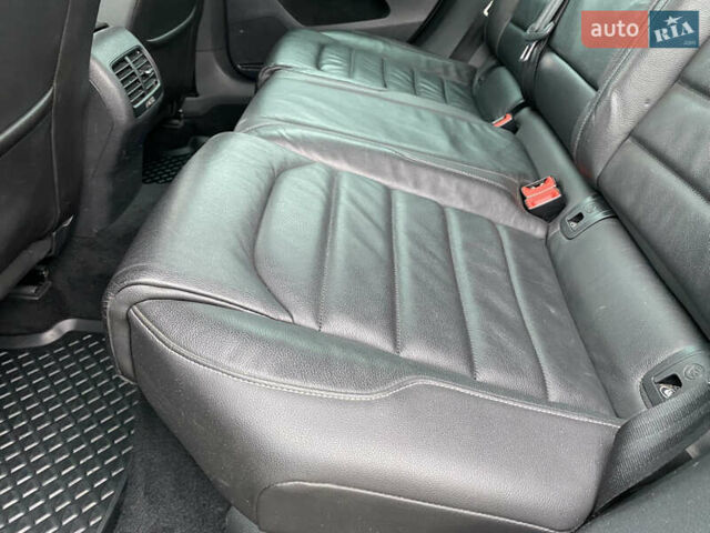 Серый Фольксваген e-Golf, объемом двигателя 0 л и пробегом 110 тыс. км за 8800 $, фото 33 на Automoto.ua