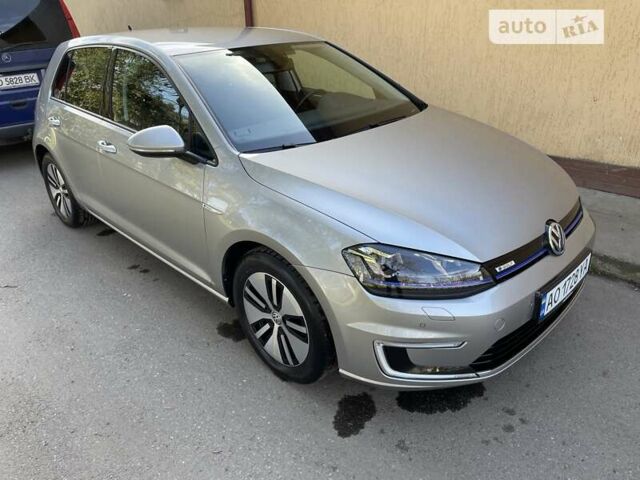 Серый Фольксваген e-Golf, объемом двигателя 0 л и пробегом 70 тыс. км за 13400 $, фото 5 на Automoto.ua