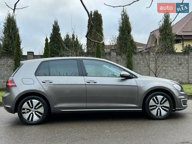 Серый Фольксваген e-Golf, объемом двигателя 0 л и пробегом 127 тыс. км за 8850 $, фото 8 на Automoto.ua