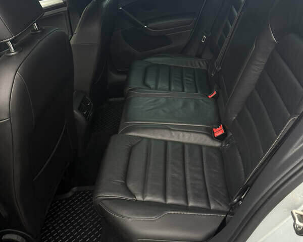 Серый Фольксваген e-Golf, объемом двигателя 0 л и пробегом 120 тыс. км за 7999 $, фото 28 на Automoto.ua