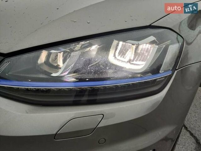Сірий Фольксваген e-Golf, об'ємом двигуна 0 л та пробігом 117 тис. км за 8600 $, фото 43 на Automoto.ua