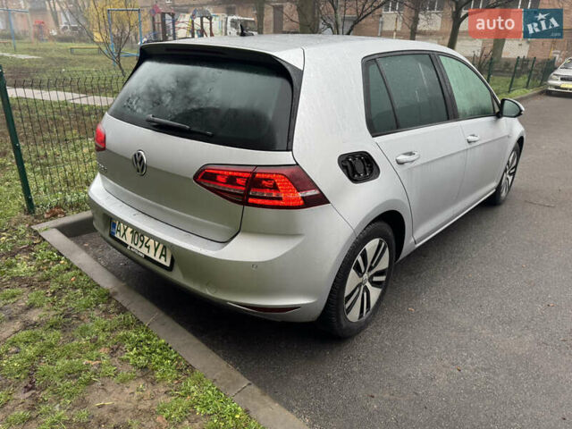 Серый Фольксваген e-Golf, объемом двигателя 0 л и пробегом 87 тыс. км за 9500 $, фото 4 на Automoto.ua
