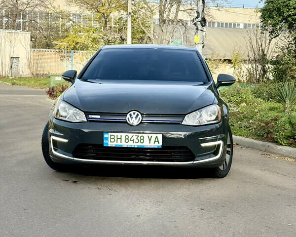Сірий Фольксваген e-Golf, об'ємом двигуна 0 л та пробігом 165 тис. км за 8000 $, фото 1 на Automoto.ua