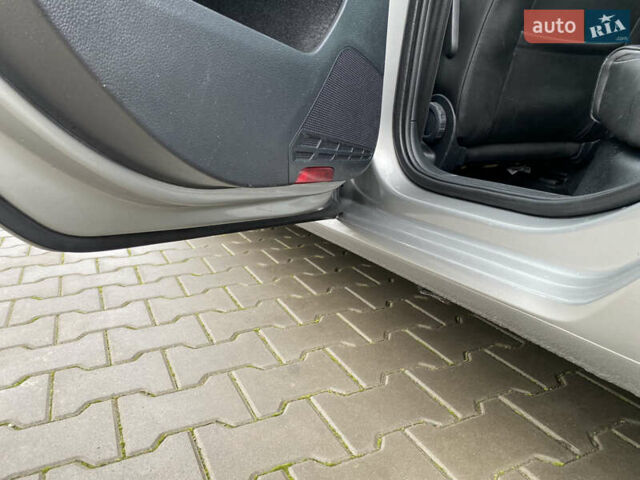 Серый Фольксваген e-Golf, объемом двигателя 0 л и пробегом 110 тыс. км за 8800 $, фото 32 на Automoto.ua