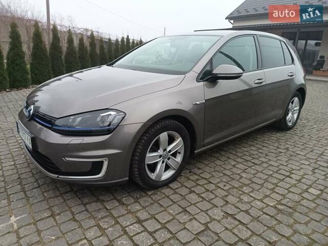 Серый Фольксваген e-Golf, объемом двигателя 0 л и пробегом 152 тыс. км за 8750 $, фото 1 на Automoto.ua