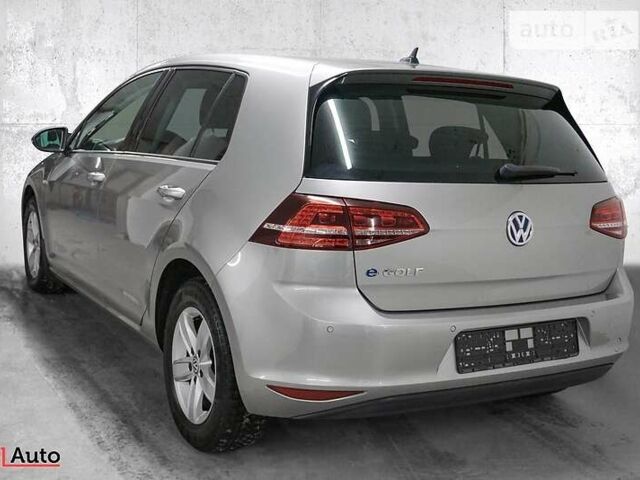Серый Фольксваген e-Golf, объемом двигателя 0 л и пробегом 85 тыс. км за 10250 $, фото 4 на Automoto.ua