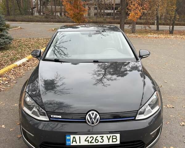 Серый Фольксваген e-Golf, объемом двигателя 0 л и пробегом 96 тыс. км за 8800 $, фото 7 на Automoto.ua