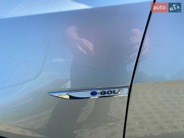 Сірий Фольксваген e-Golf, об'ємом двигуна 0 л та пробігом 100 тис. км за 10500 $, фото 13 на Automoto.ua