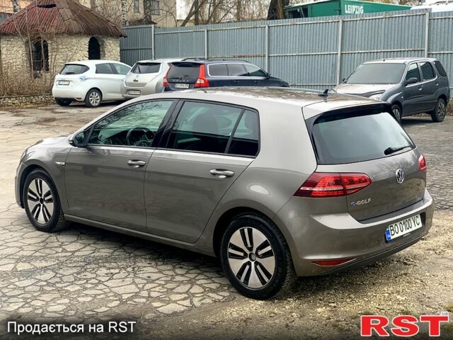 Серый Фольксваген e-Golf, объемом двигателя 0 л и пробегом 91 тыс. км за 12200 $, фото 2 на Automoto.ua