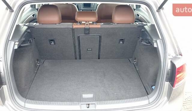 Серый Фольксваген e-Golf, объемом двигателя 0 л и пробегом 77 тыс. км за 8700 $, фото 6 на Automoto.ua