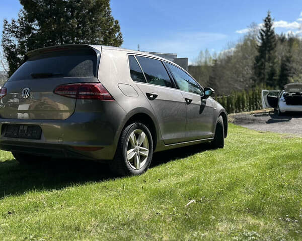Серый Фольксваген e-Golf, объемом двигателя 0 л и пробегом 126 тыс. км за 8600 $, фото 5 на Automoto.ua